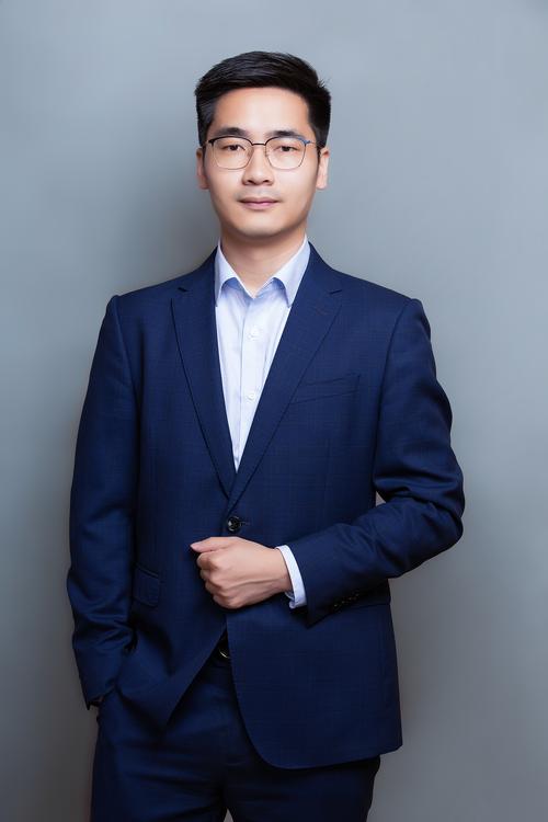 邹琼华 设计总监